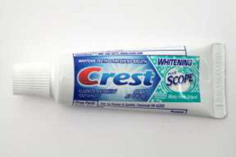 Picture of Crest Whitening Toothpaste Plus Scope (unboxed) (29 Units)